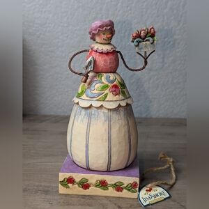 Jim Shore Winter Blossoms Garden  lady